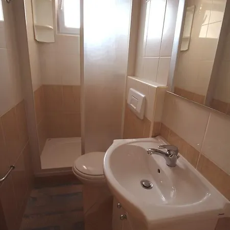 Pisak 12545c Apartman Mimice